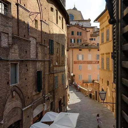 L'azure Di Apartmán Siena
